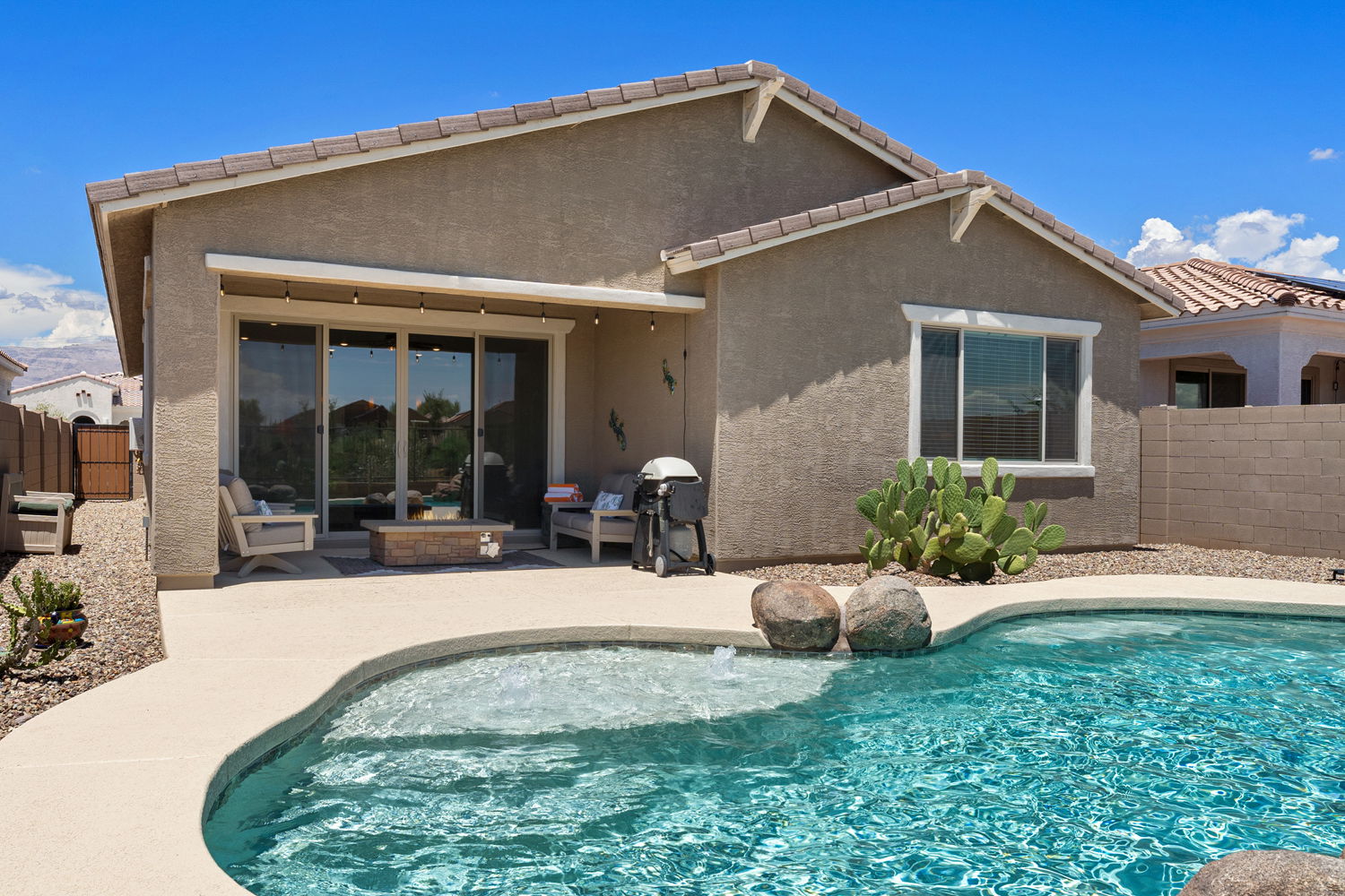 Gold Canyon Desert Paradise