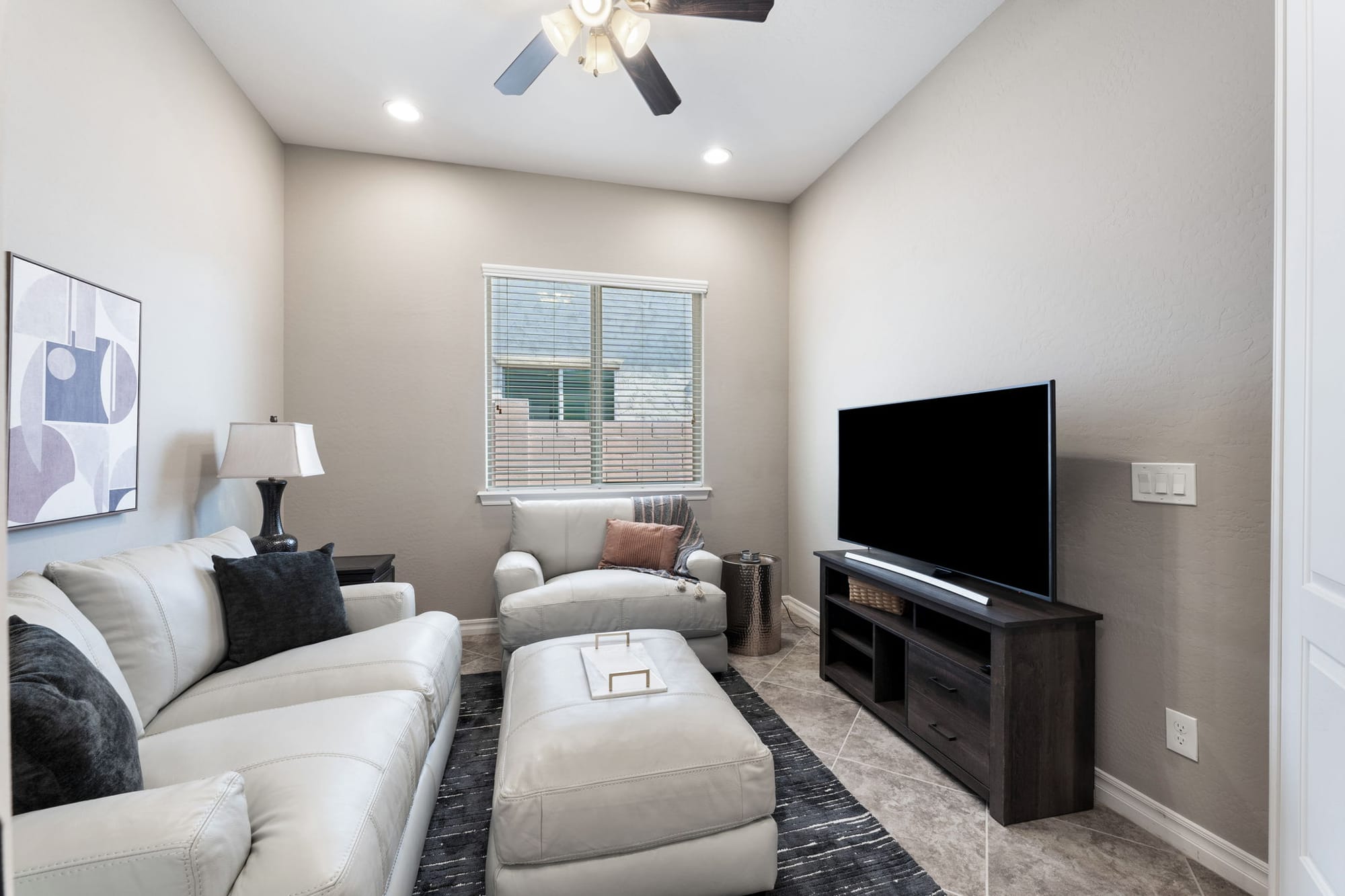 Raven Landing 4/2 with Spa and Resort Backyard