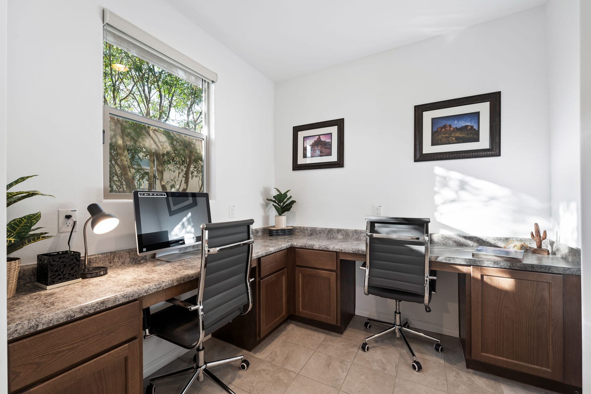 Encanterra’s Cobblestone 2 bed 2 bath w/ office space