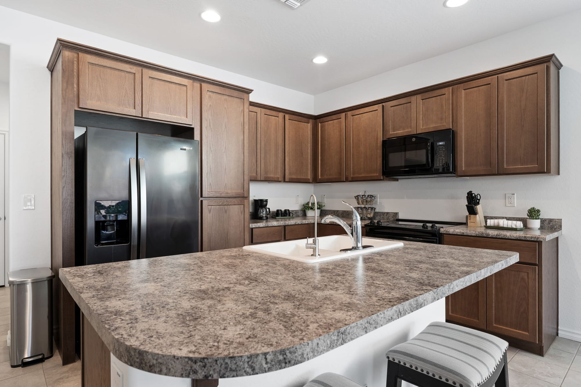 Encanterra’s Cobblestone 2 bed 2 bath w/ office space