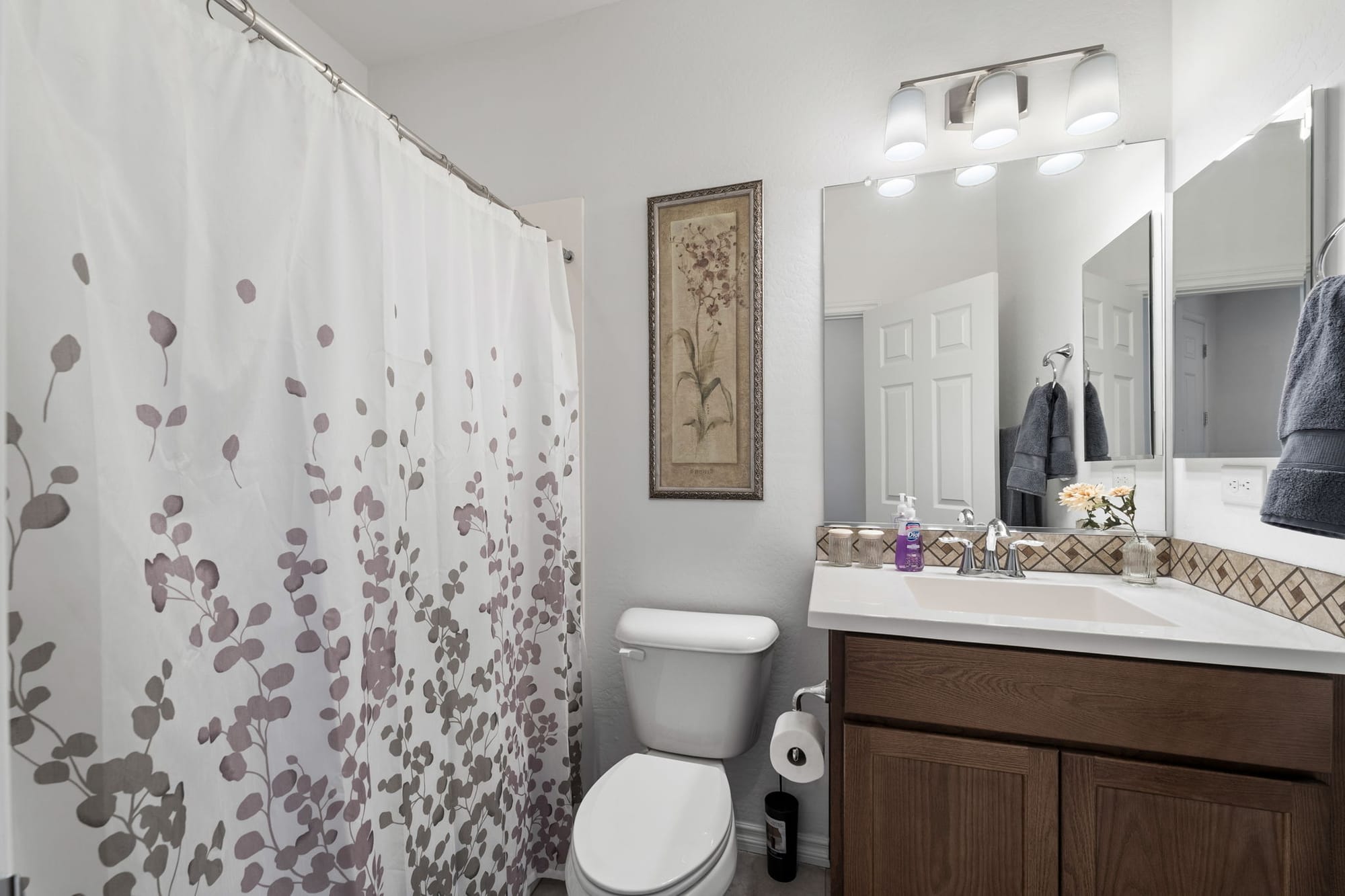 Encanterra’s Cobblestone 2 bed 2 bath w/ office space