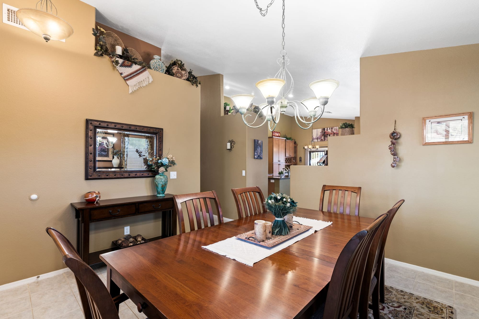 Superstition Foothills 3/2 w/office,Spa & BBQ