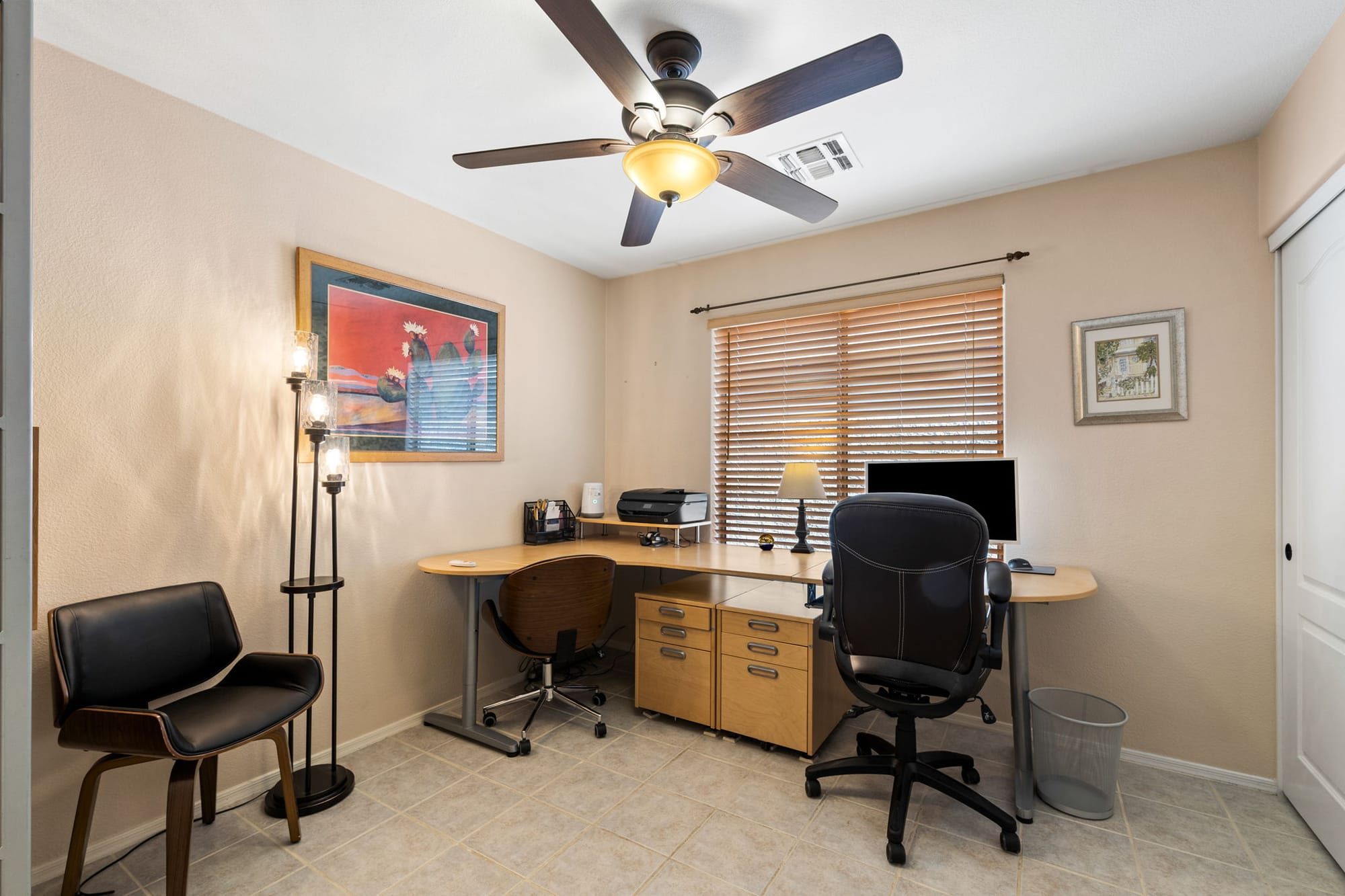 Superstition Foothills 3/2 w/office,Spa & BBQ
