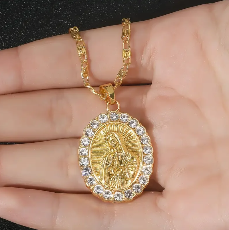 Lănțișor cu Medalion