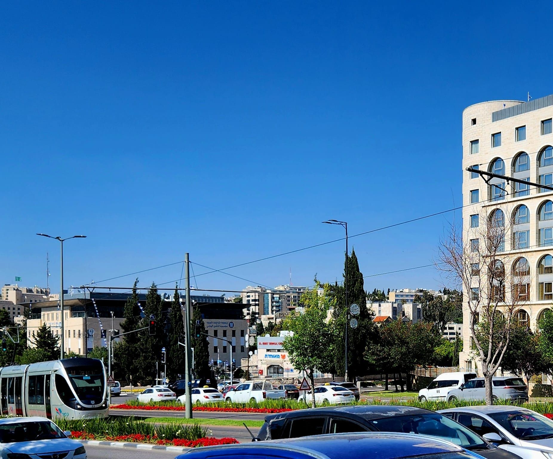 Partial lot with 2 houses in Jerusalem's Shimon Hatzaddik Neighborhood