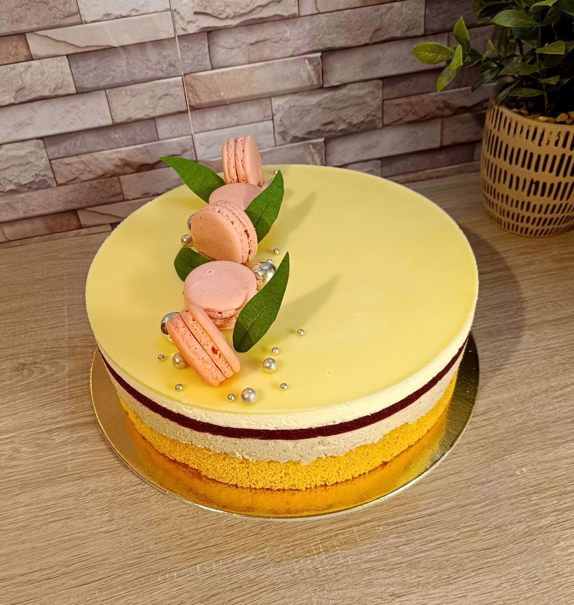 Vaníliás gesztenye torta rumos meggyel