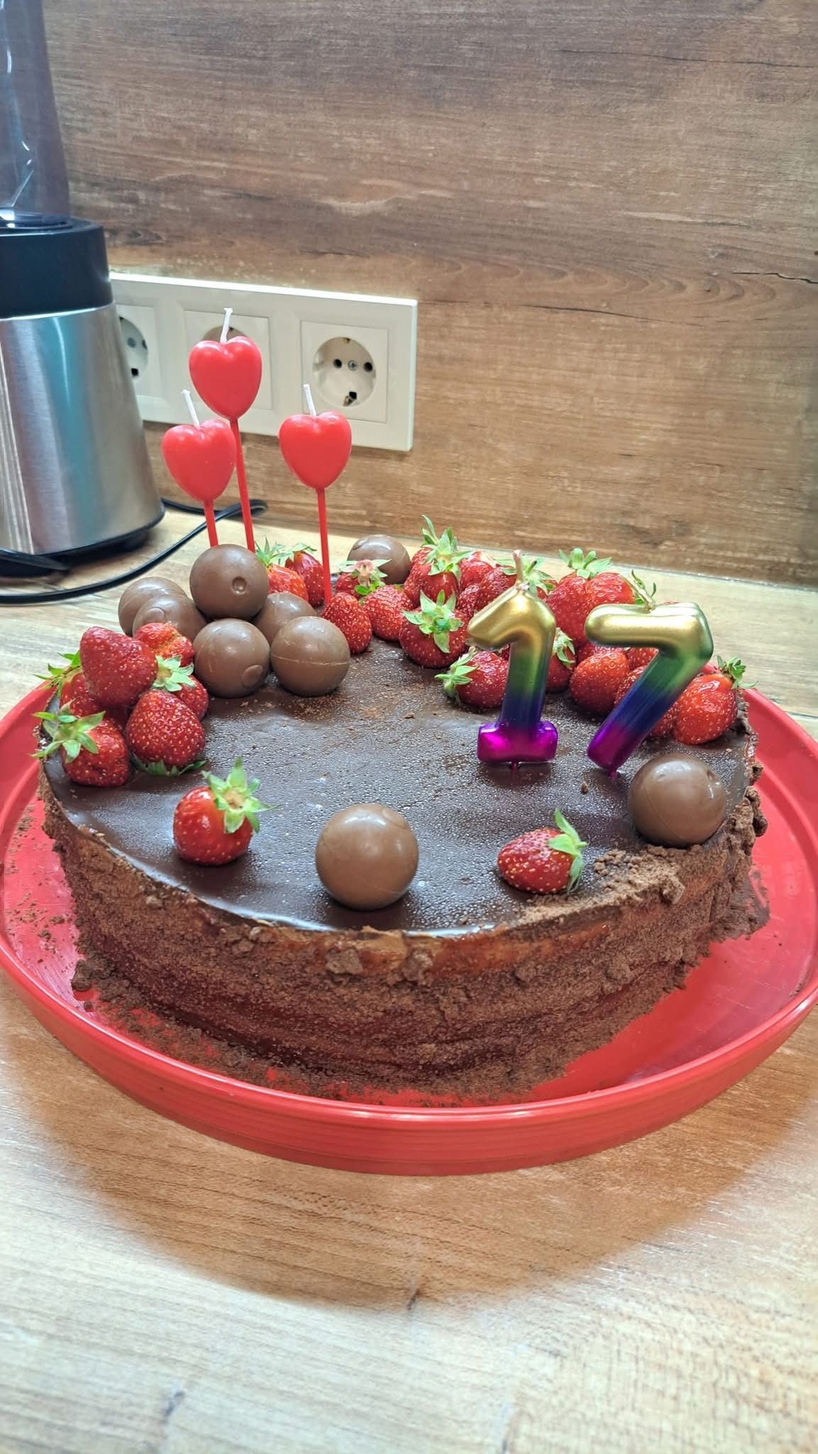 Sült csokikrémes torta málnával