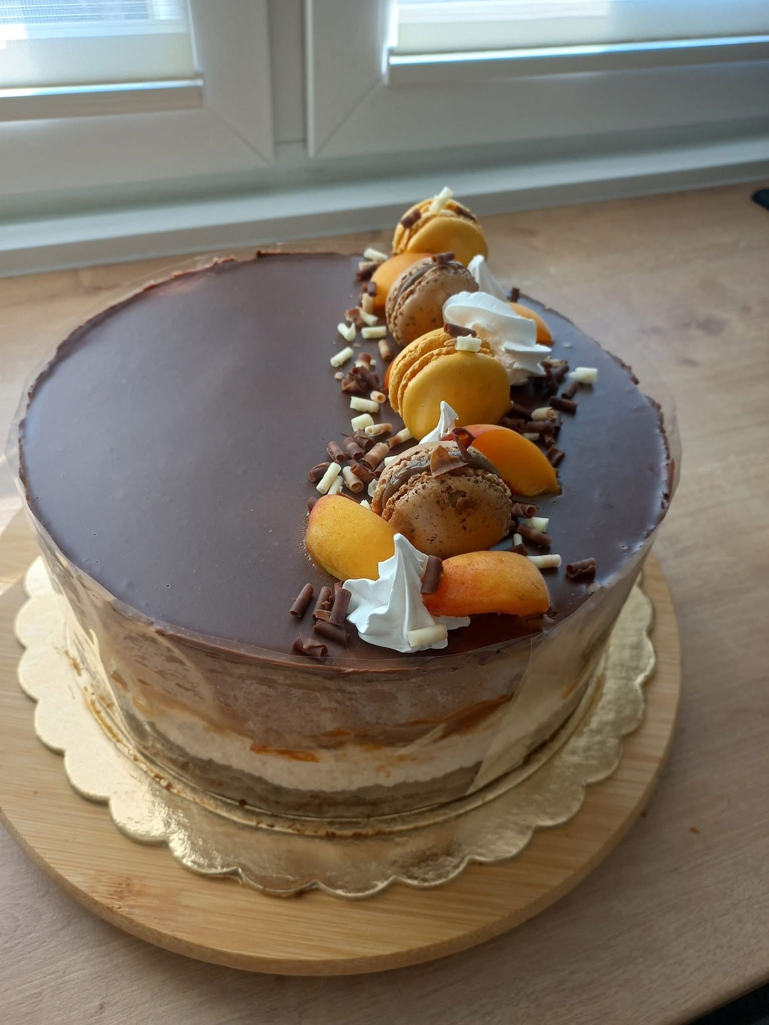 Sacher mousse torta
