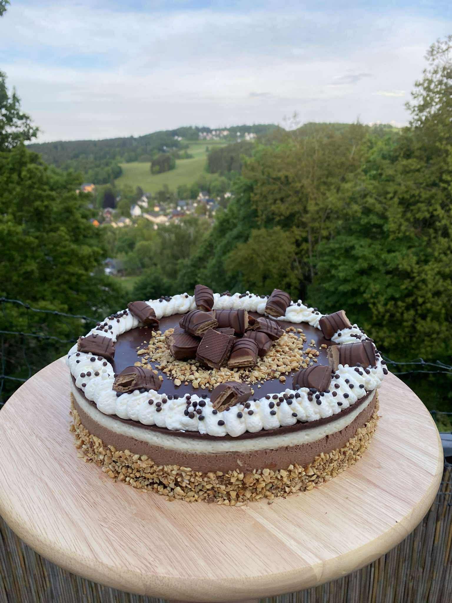 Kinder Bueno torta