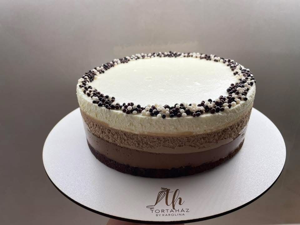 Triplacsoki mousse torta