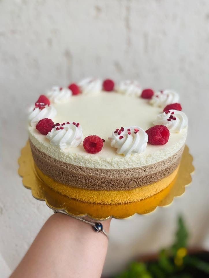 Triplacsoki mousse torta