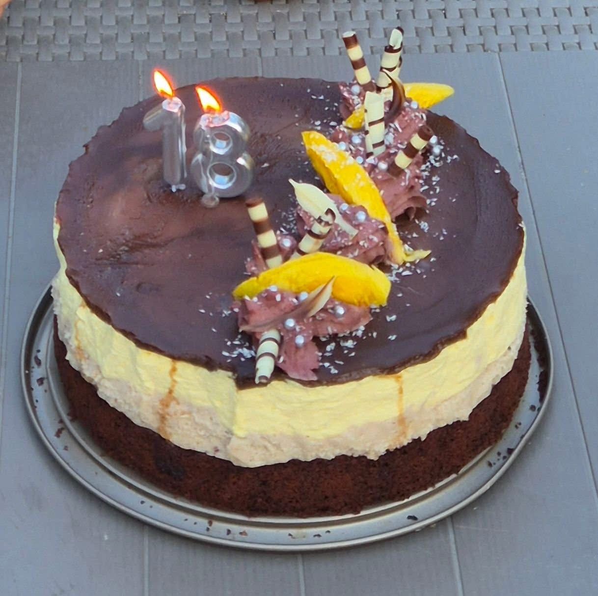 Gesztenyés mangós torta kókusszal