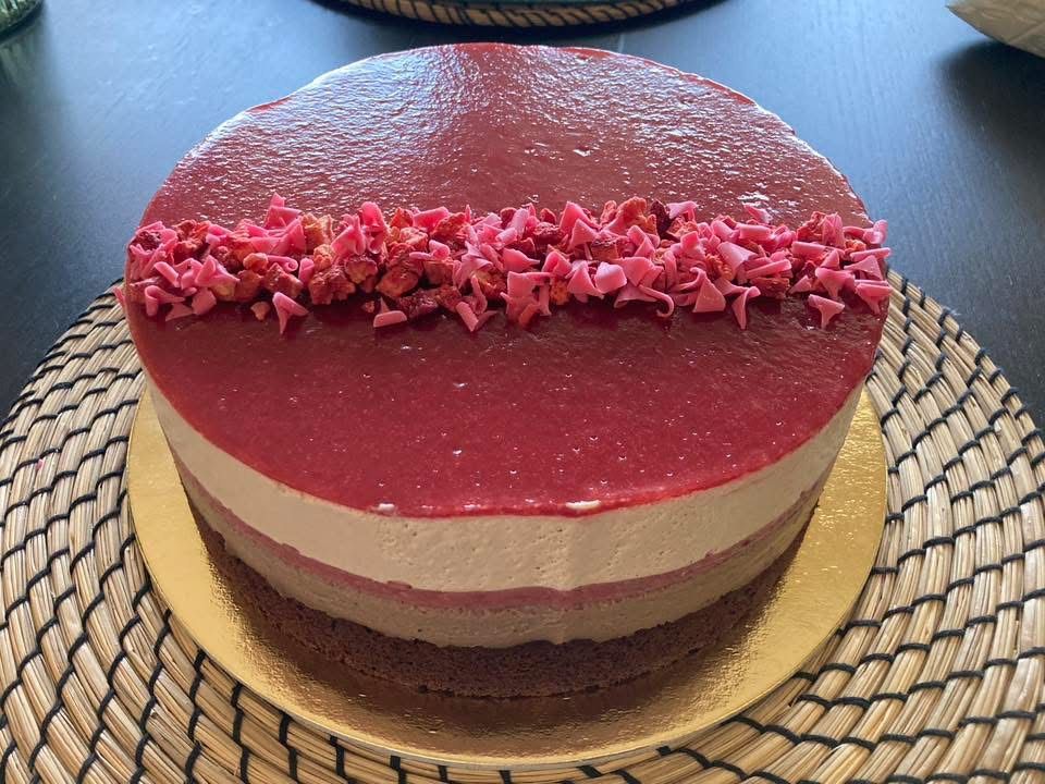 Málnás csokoládé torta