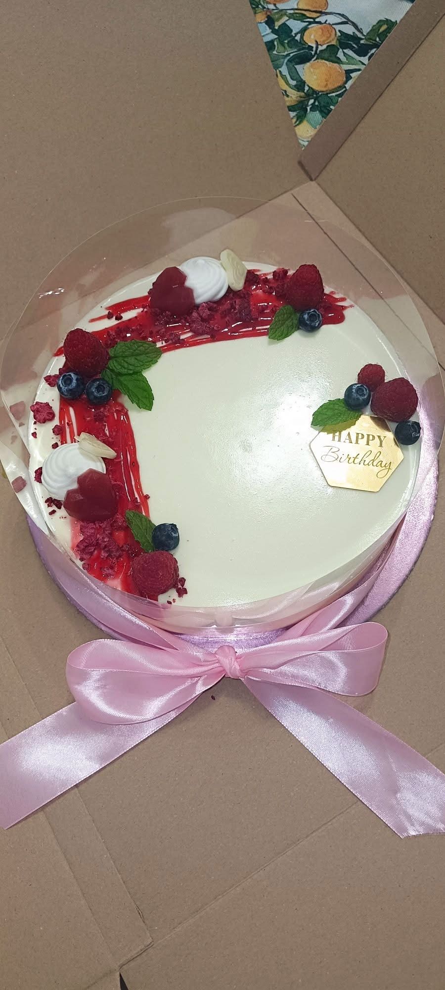 Almás-málnás fehér csoki torta