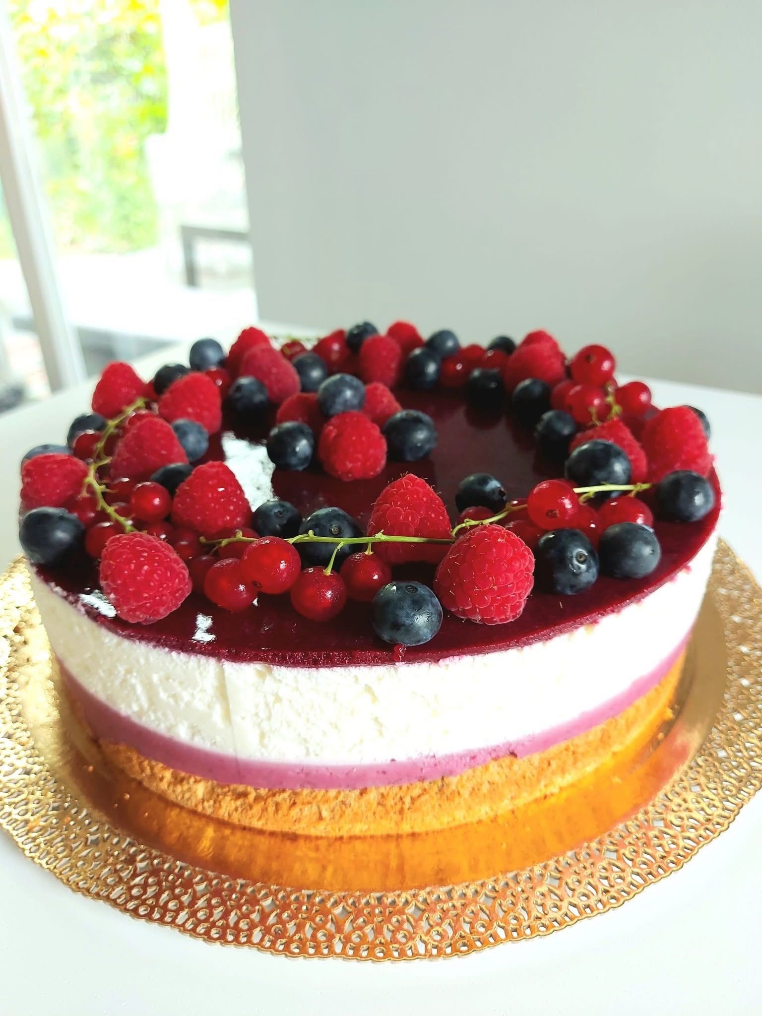 Gluténmentes, és laktózmentes túrós tejberizskrém torta, hozzáadott cukor nélkül