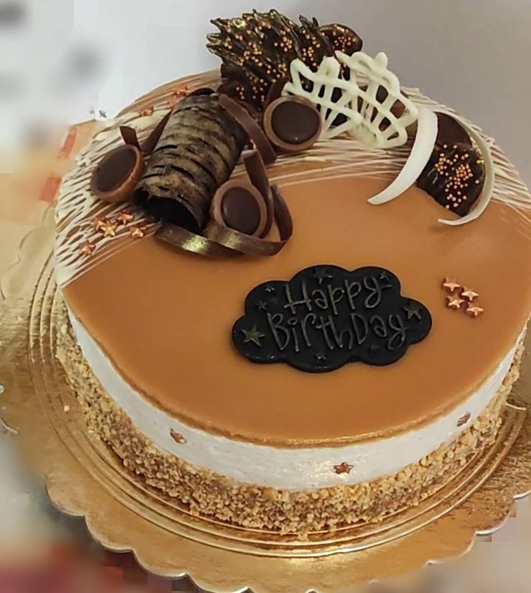Fehér csokis sós karamell torta