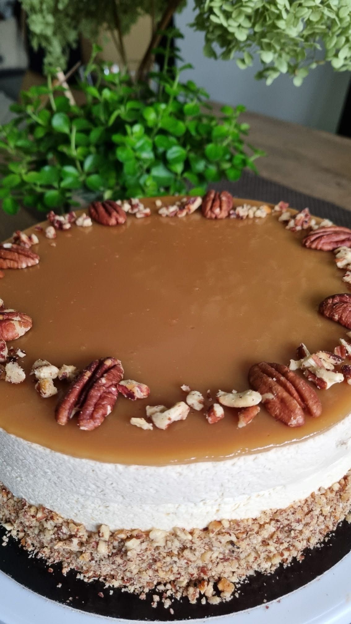 Pekándiós karamell torta gyömbéres körtével