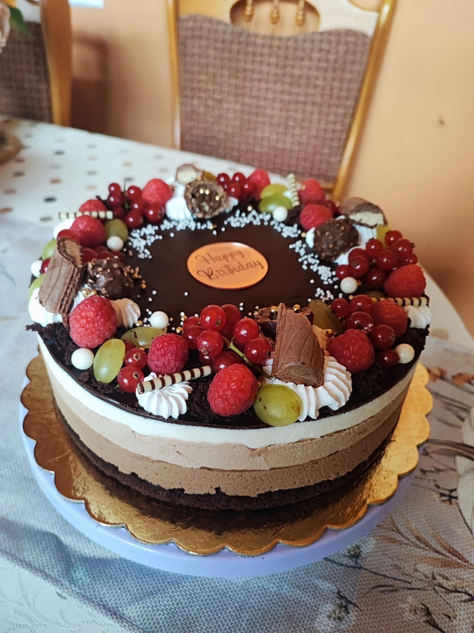 Triplacsoki mousse torta