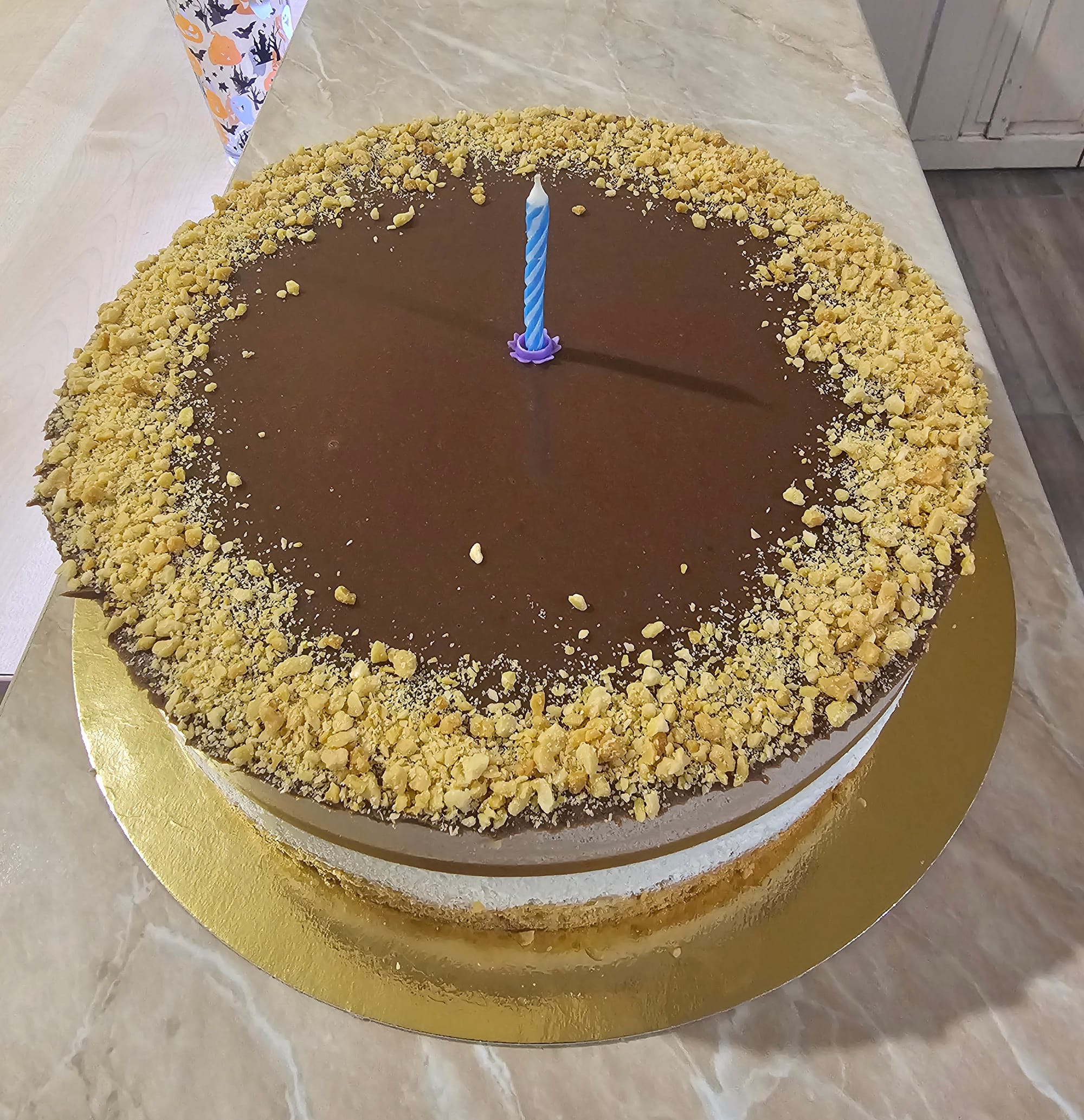 Mogyorós vanília torta karamellel