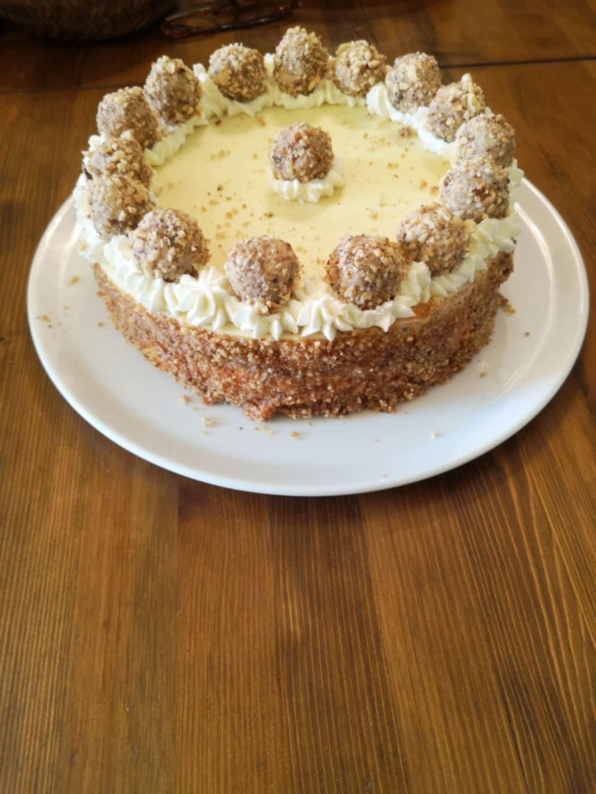 Citromos-fehércsokis diós trüffel torta