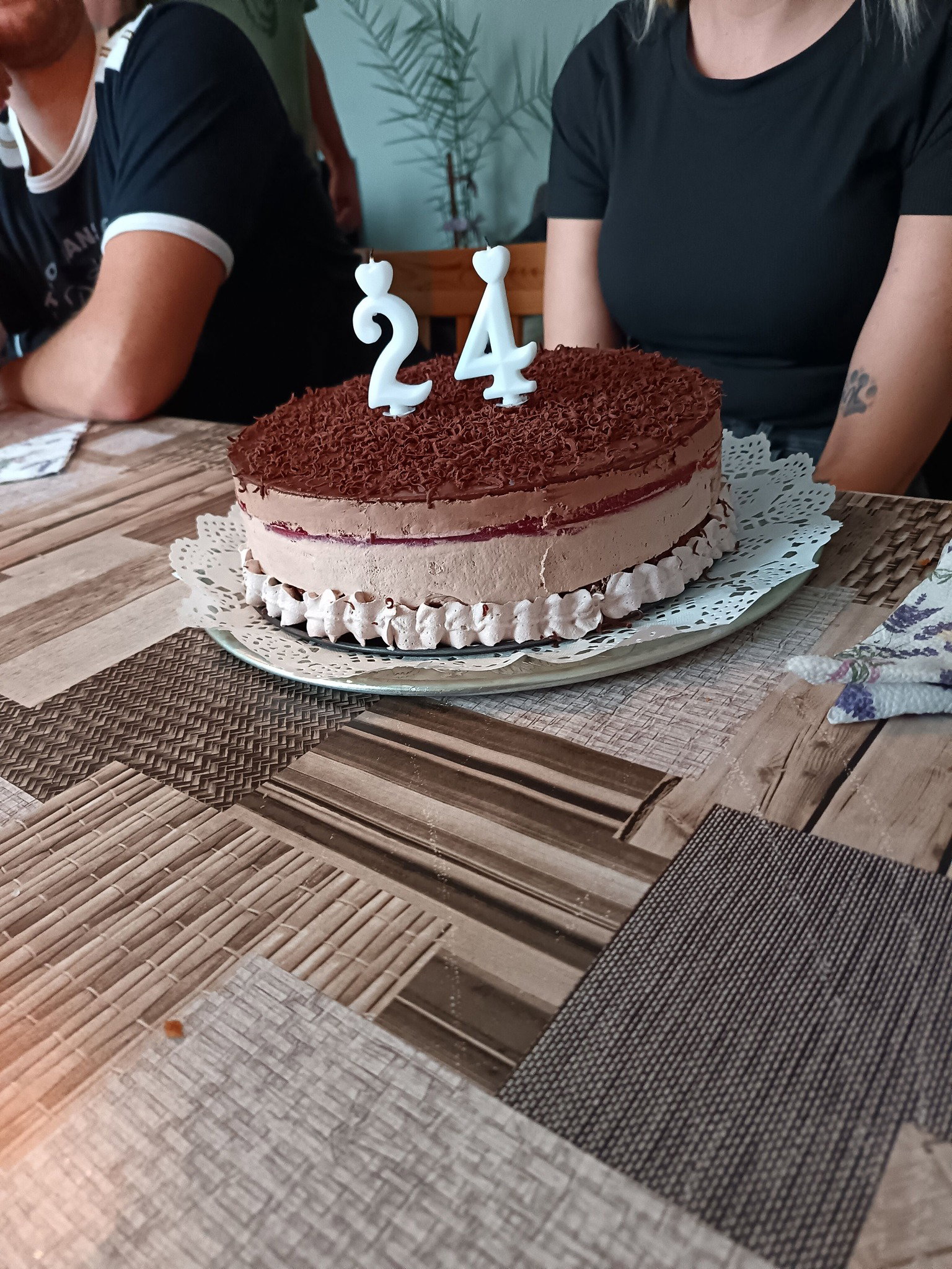 Málnás csokoládé torta