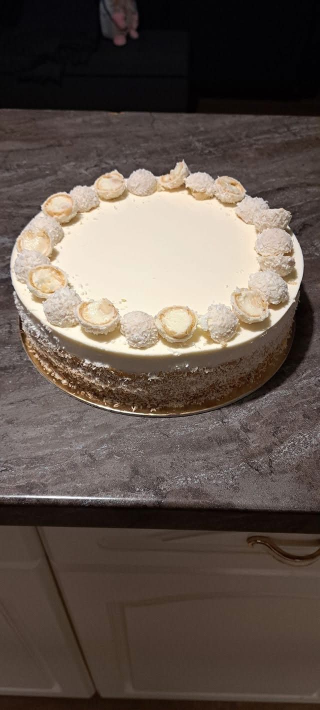 Sóskaramellás kókusztorta