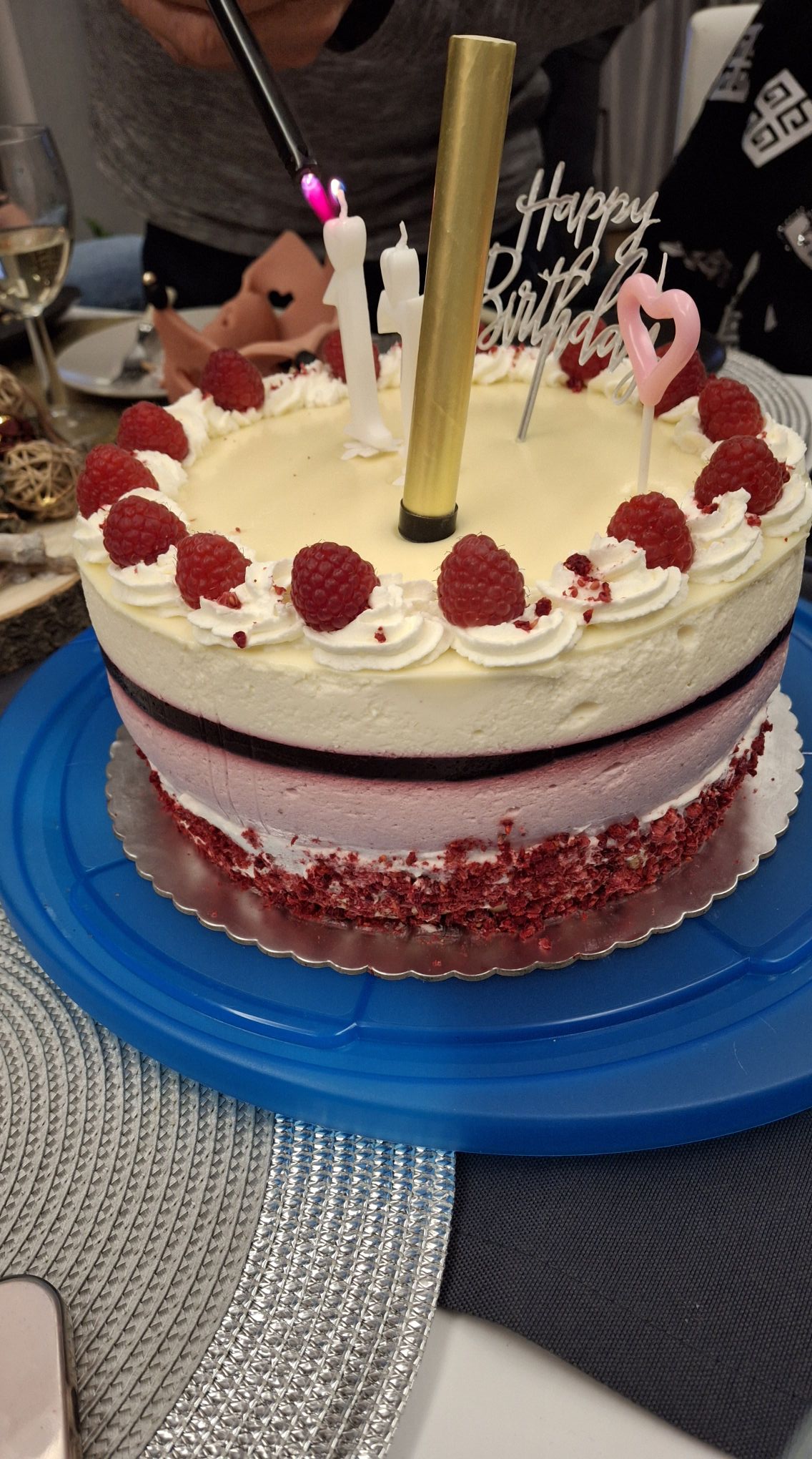 Erdei gyümölcsös joghurt mousse torta