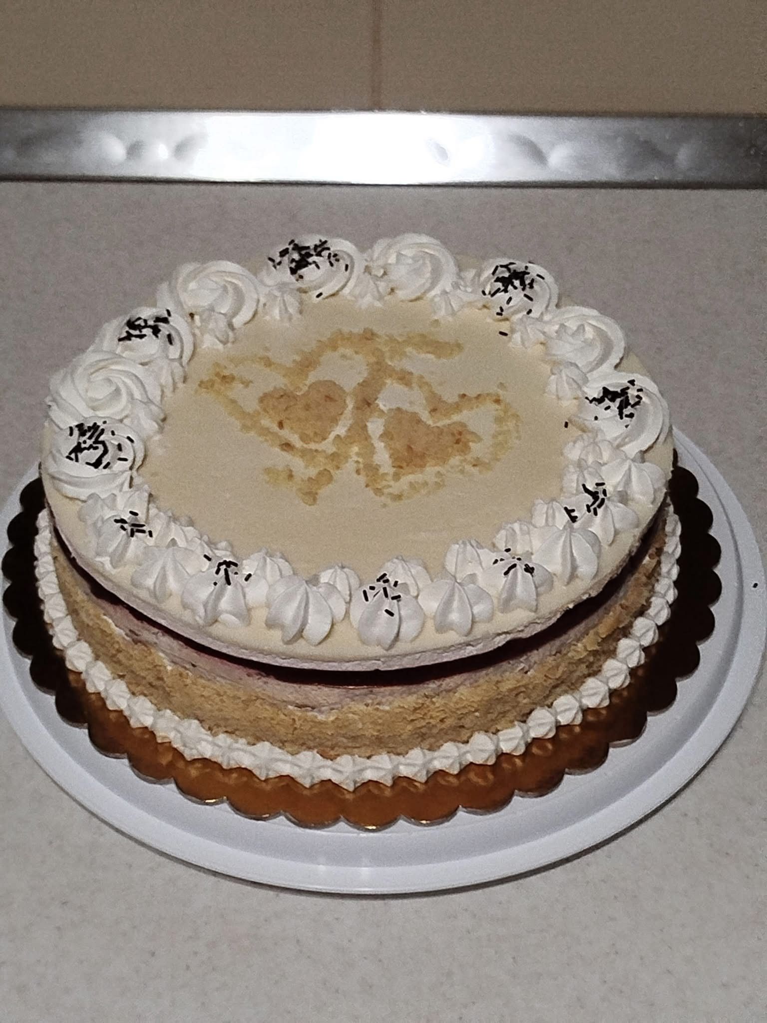 Vaníliás gezstenyetorta rumos meggyel