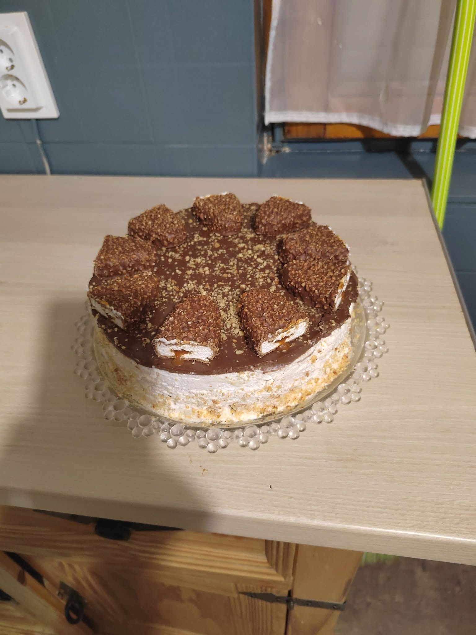 Mogyorós-karamellás "King" torta
