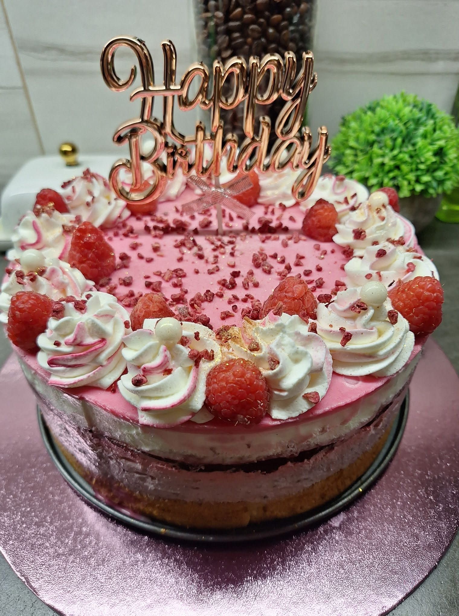 Fehércsokis málna torta