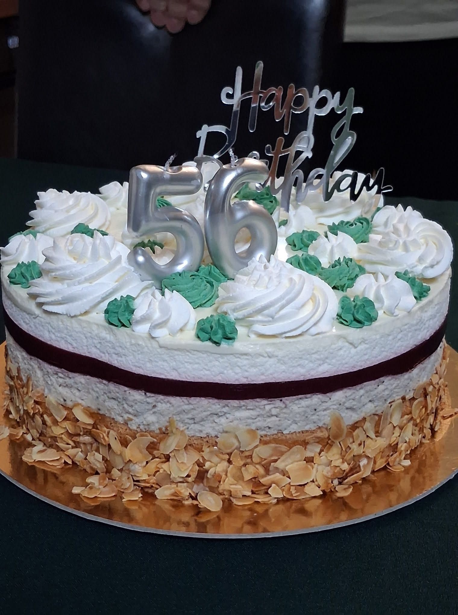 Vaníliás gesztenyetorta rumos meggyel