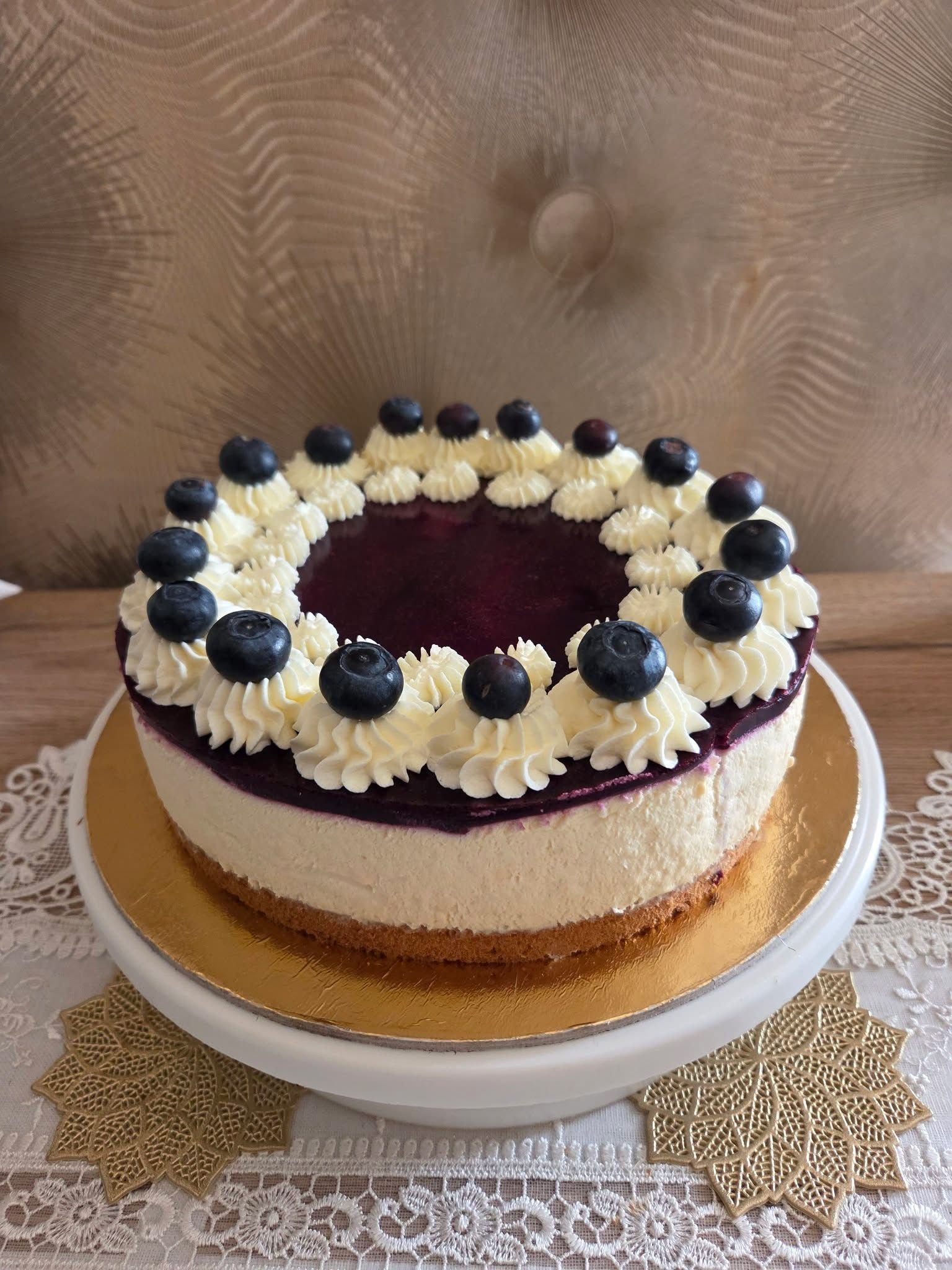 Áfonyás vaníliás ricottakrémes torta