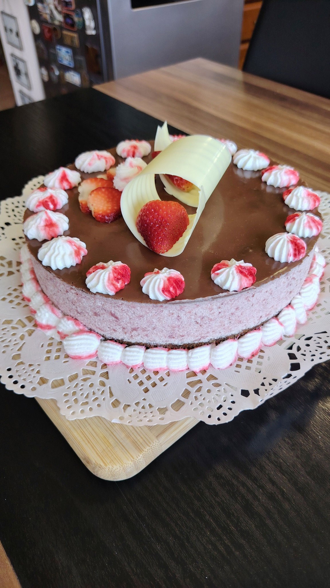 Epres-mákos torta tejfölös mascarpone betéttel