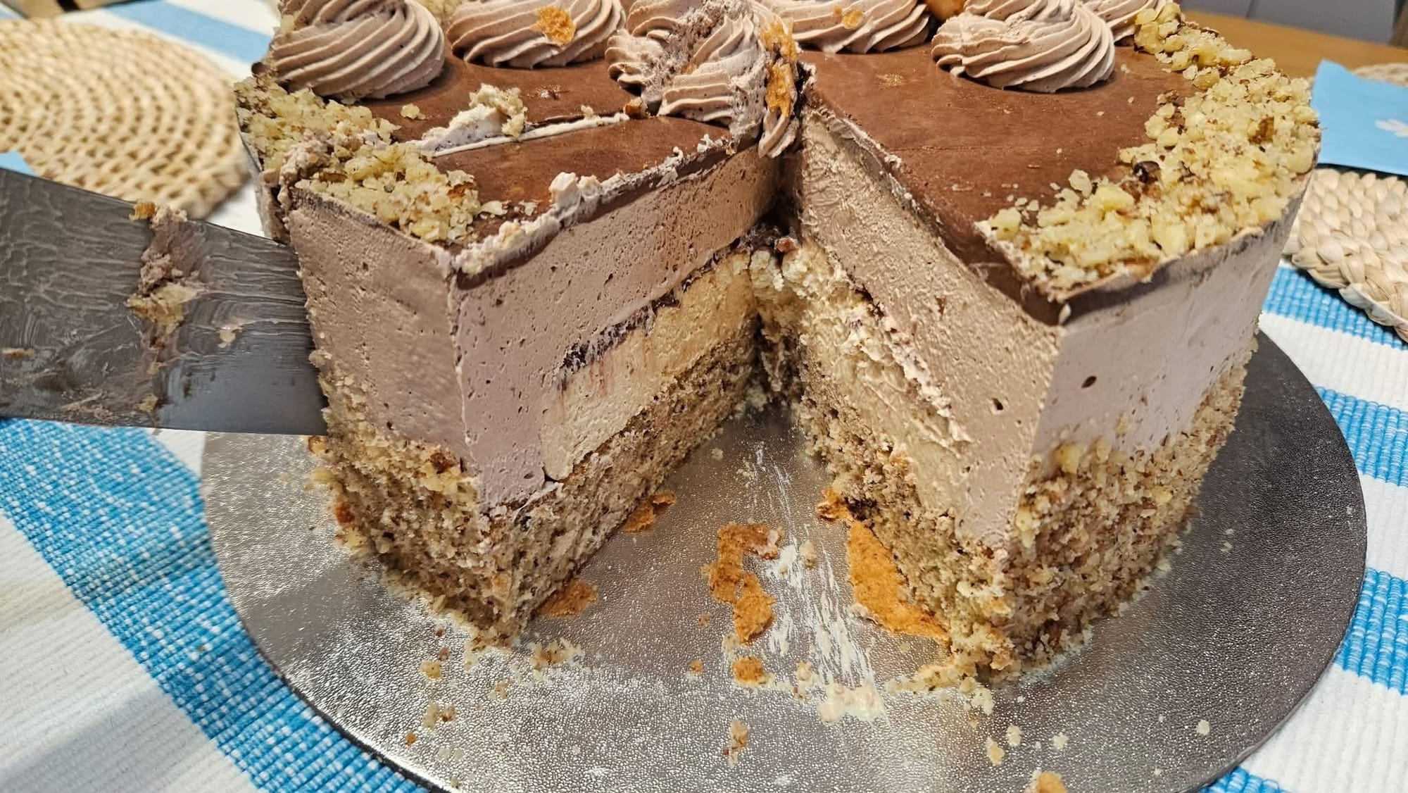 Baileys torta mogyoróval és narancskaramellel