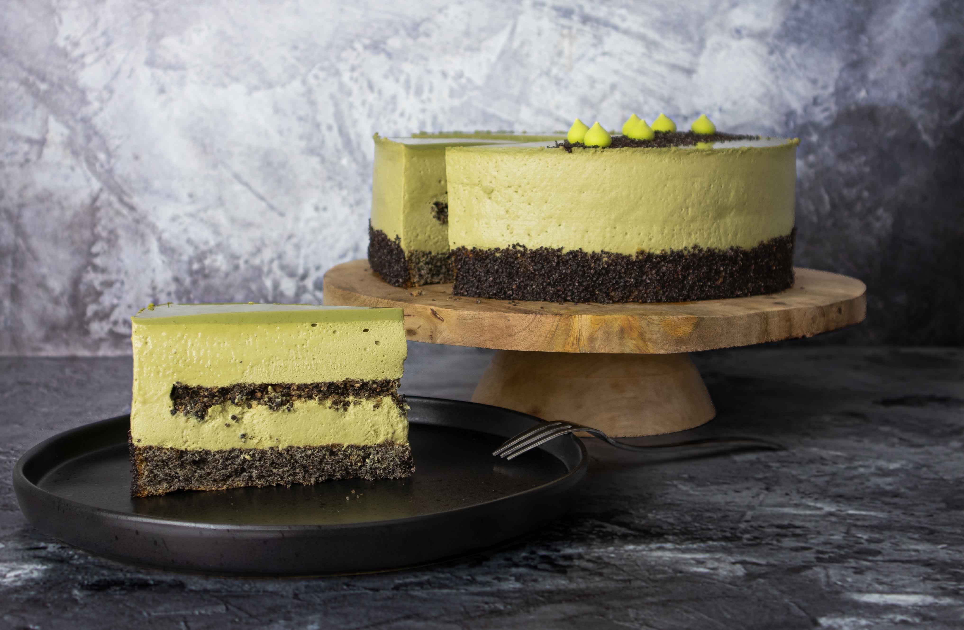 Matcha tea torta