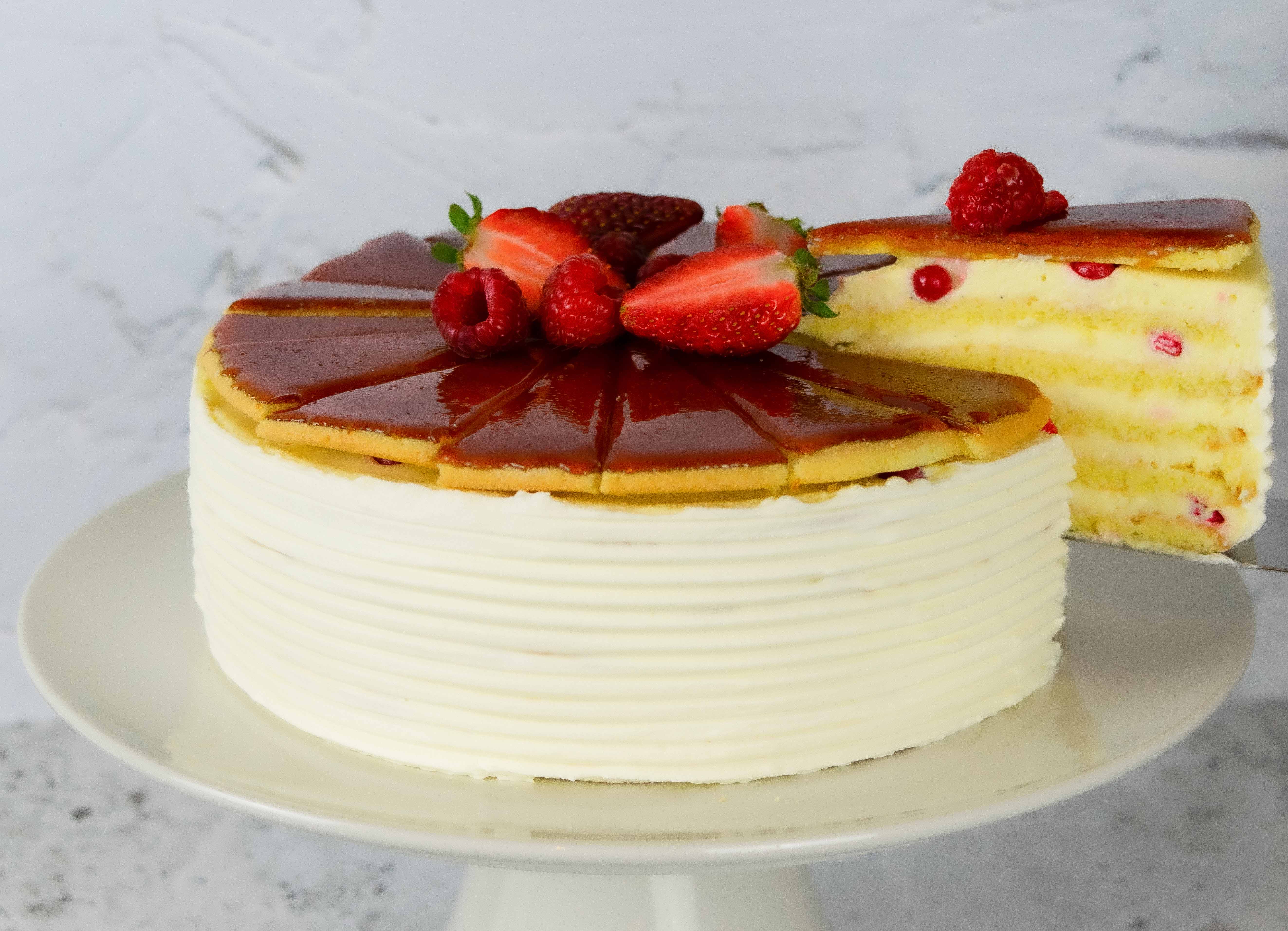 Fehércsokis gyümölcs torta
