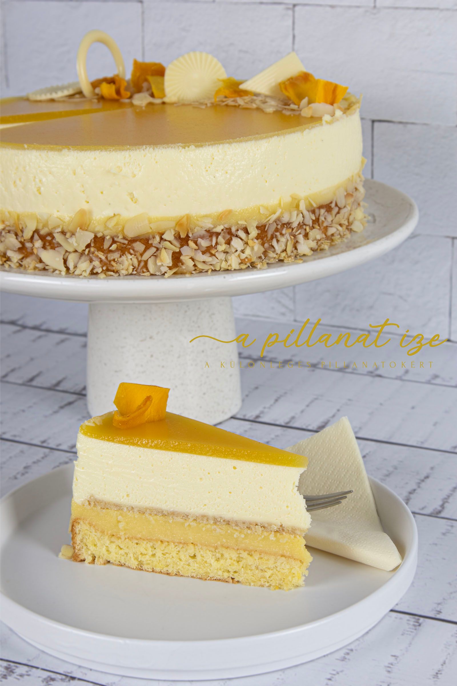Ananászos - mangós fehér csoki torta