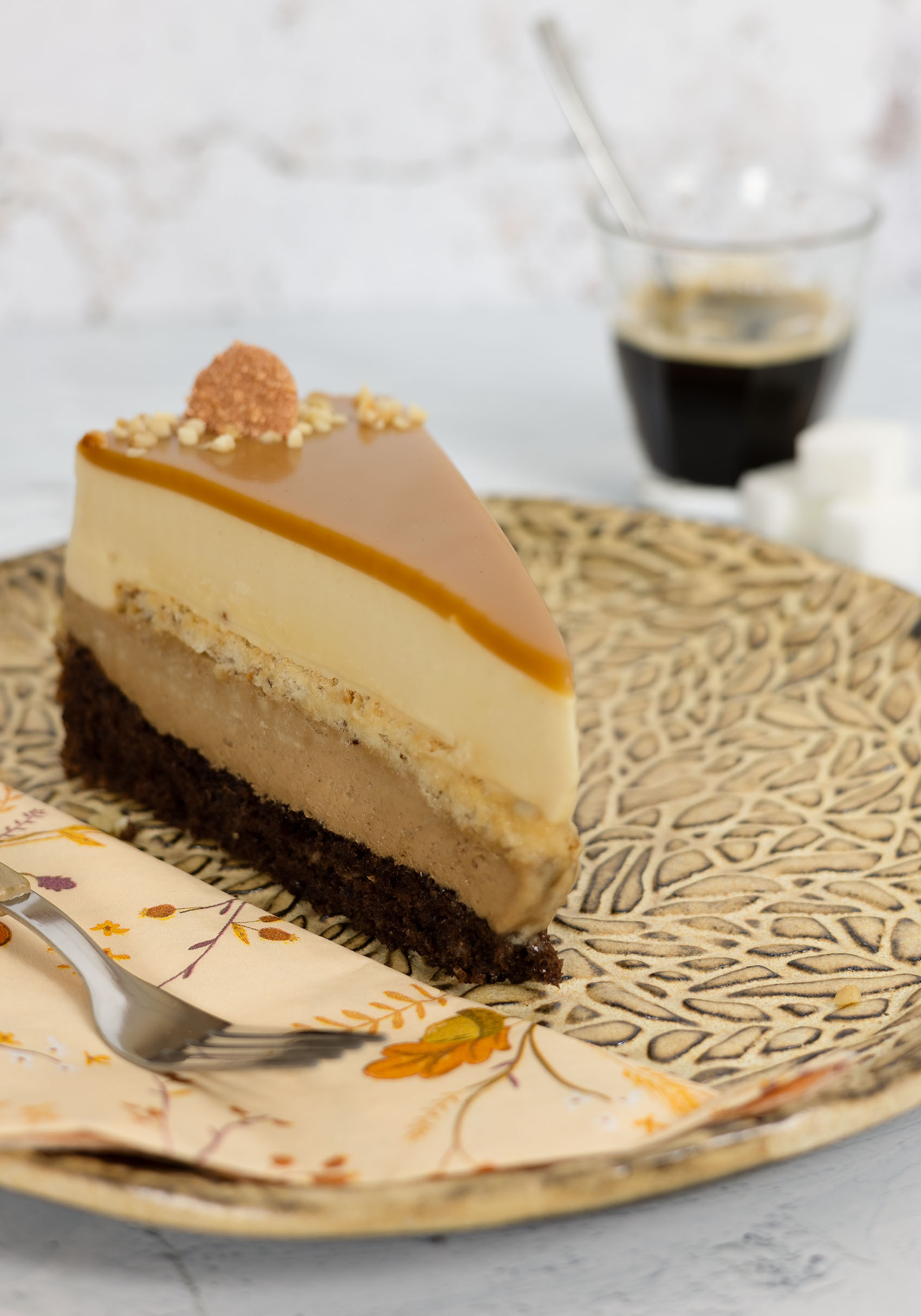 Kávés sóskaramellás torta