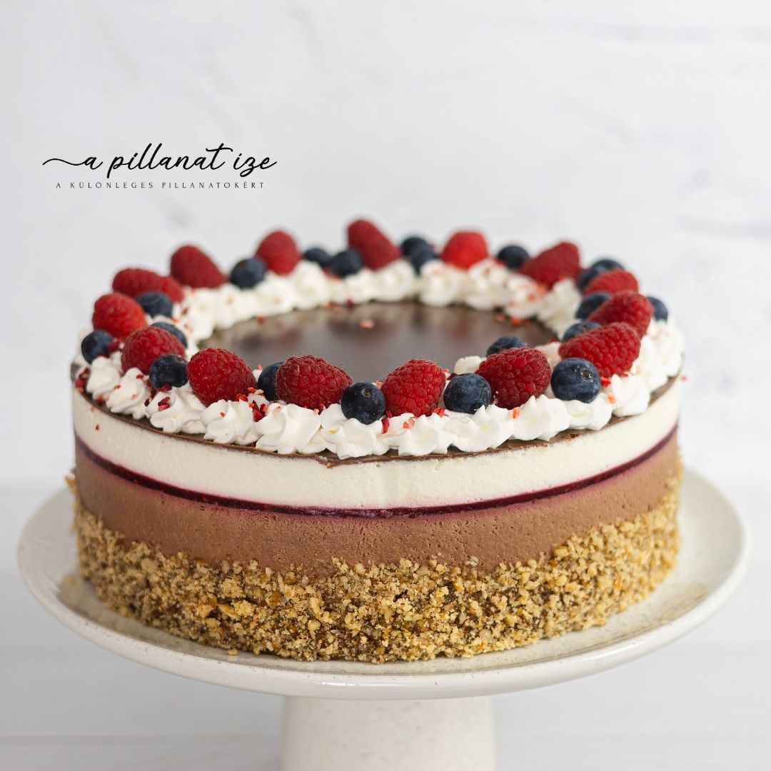 Egyszerű csoki mousse torta