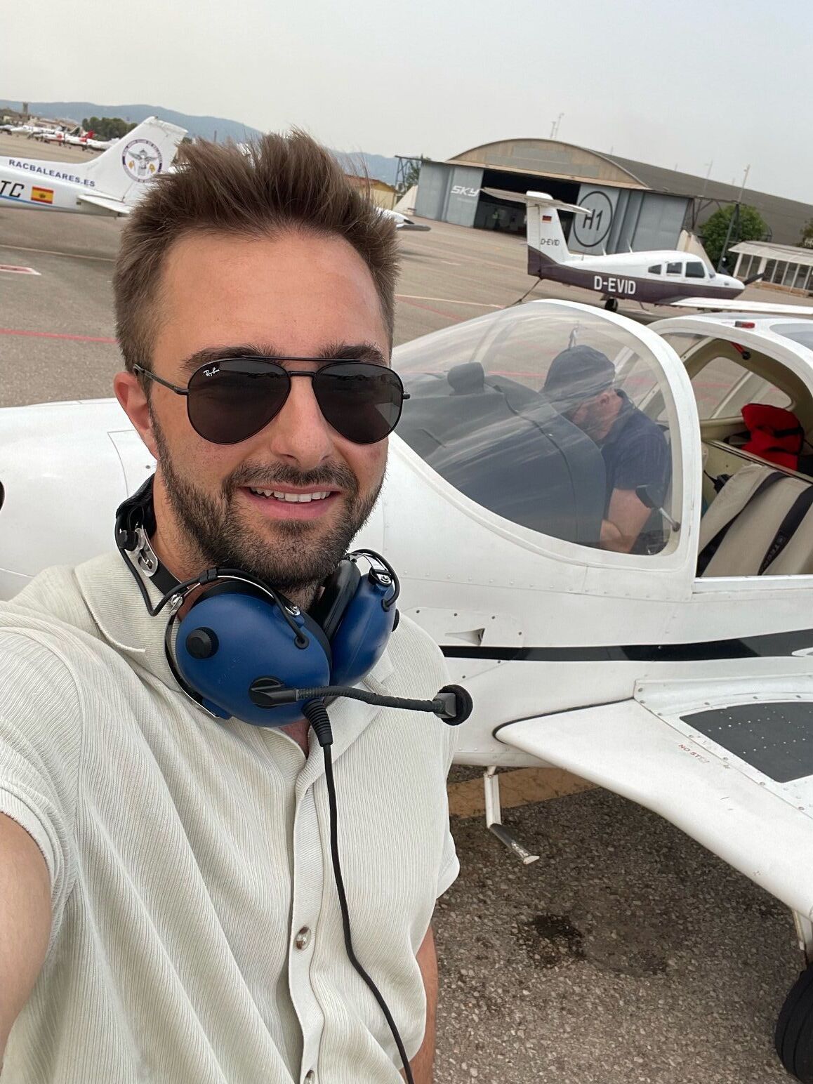 Kallum Saleem ✈︎ PPL student ✈︎ August 2025