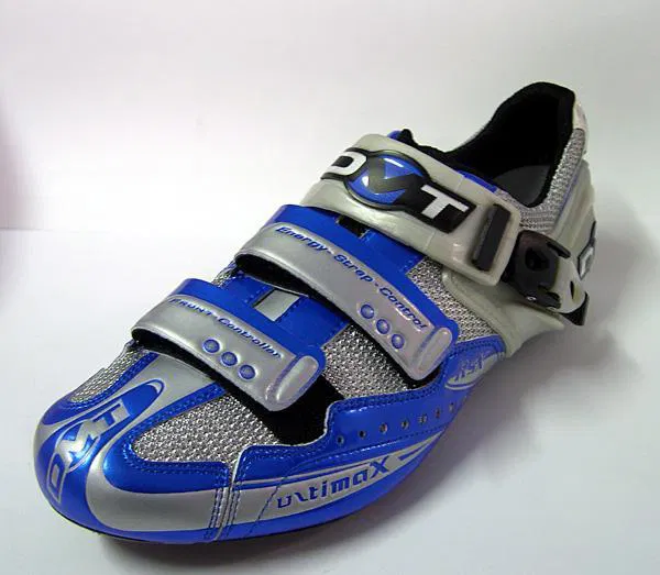 Vista laterale delle scarpe DMT Ultimax RSX Carbon in colore blu