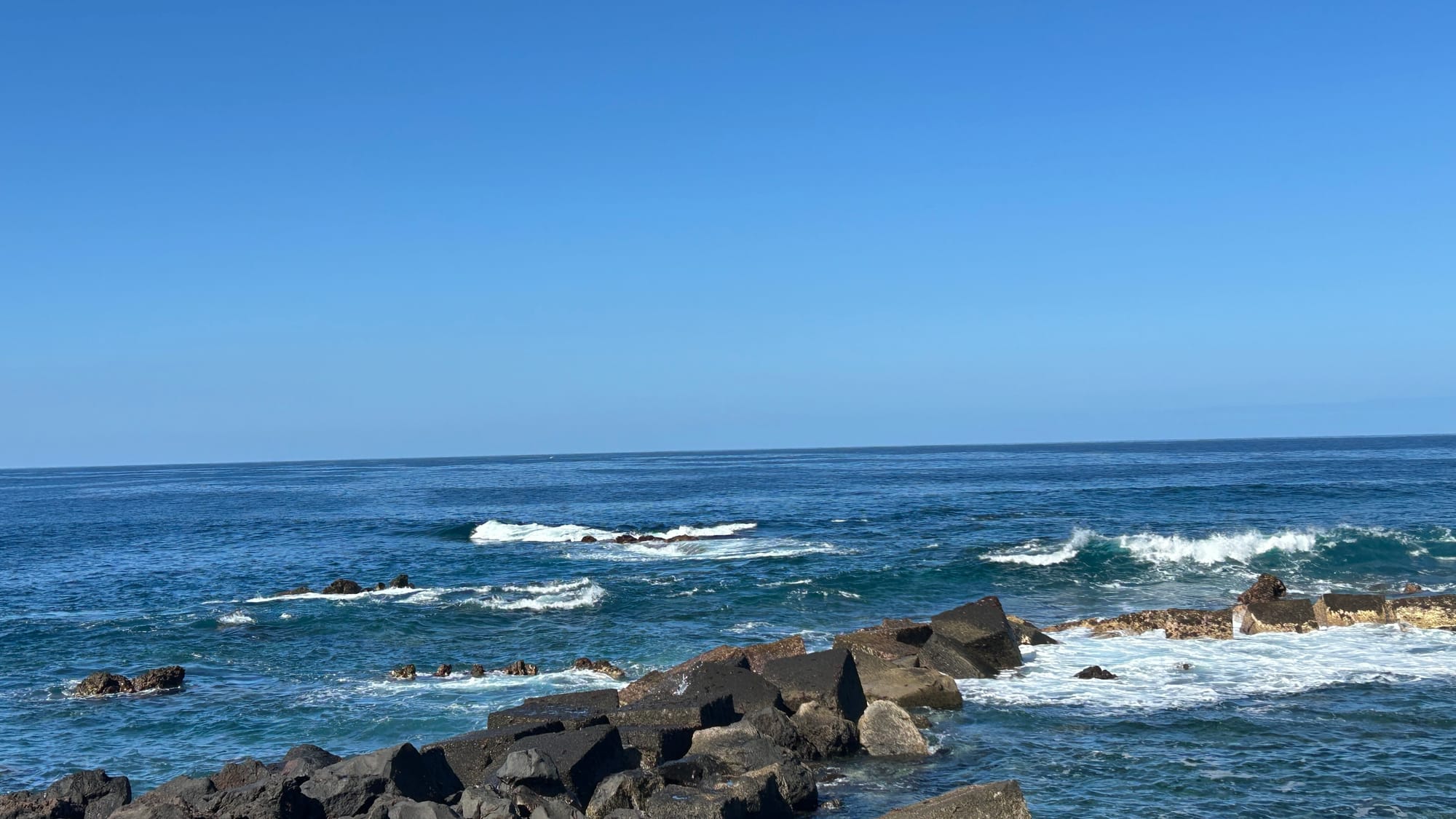 "Tenerife oltre la formazione: un viaggio tra natura, cultura e tradizioni locali"