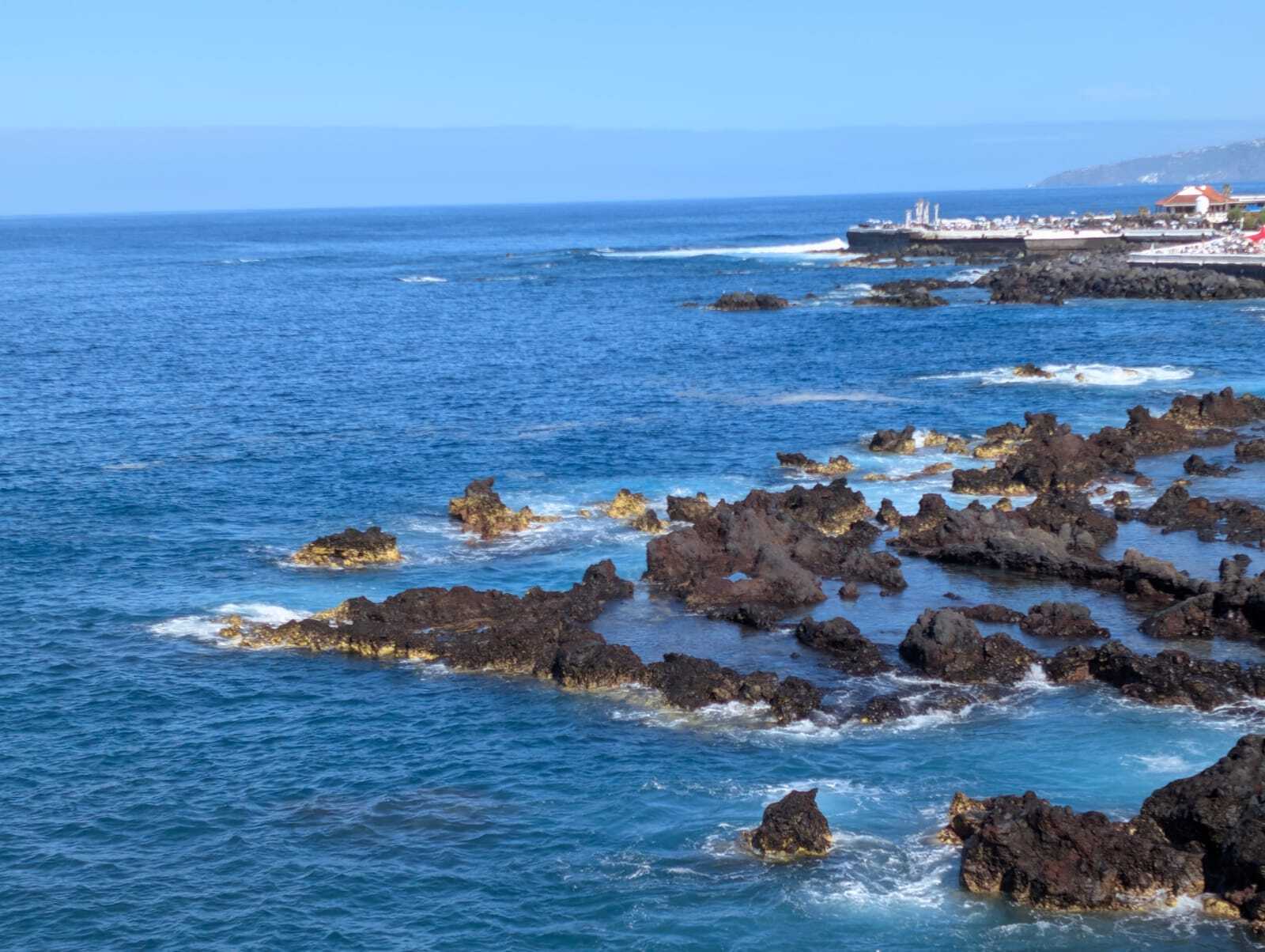 "Tenerife oltre la formazione: un viaggio tra natura, cultura e tradizioni locali"