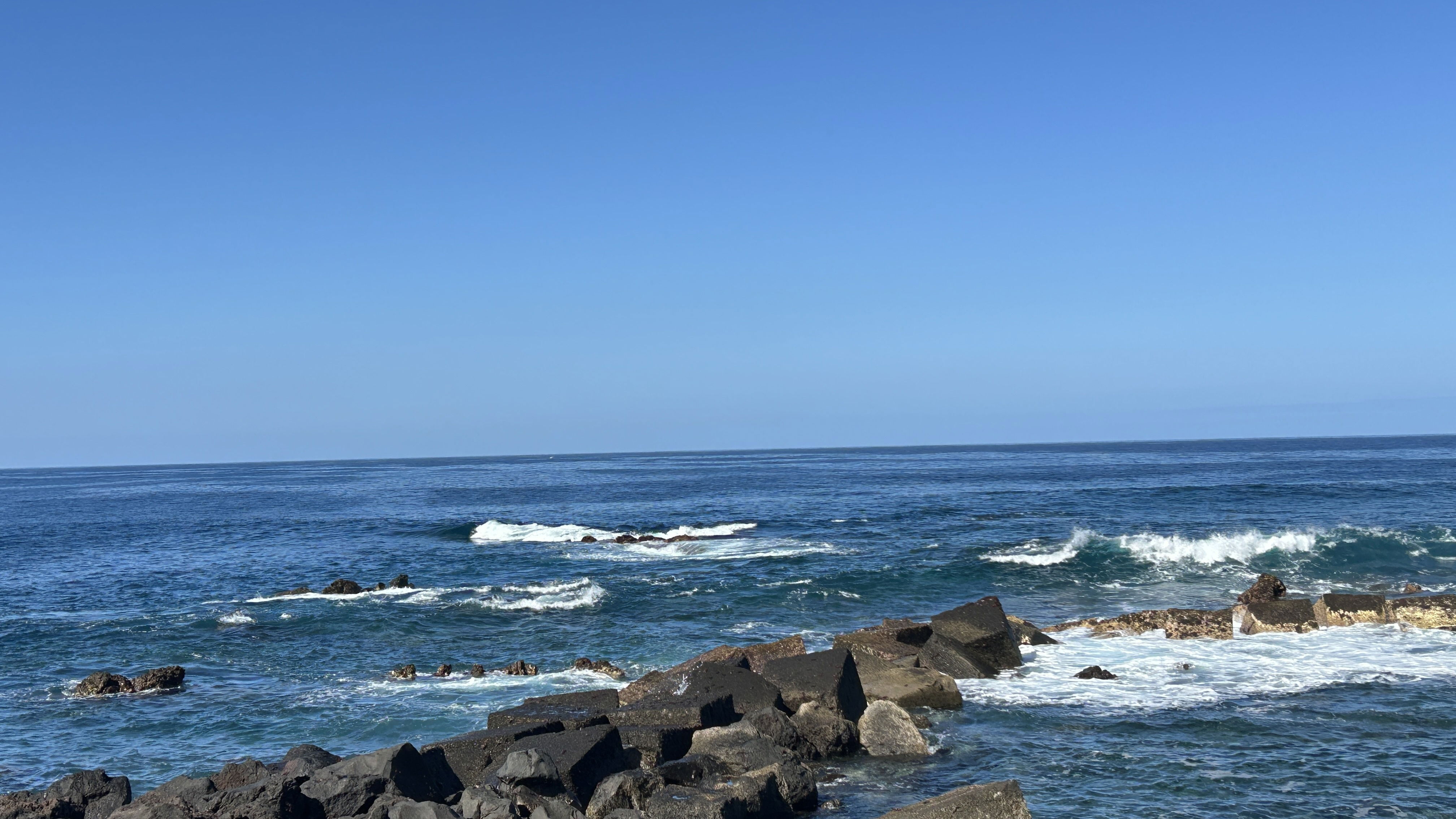 "Tenerife beyond training: a journey through nature, culture and local traditions"