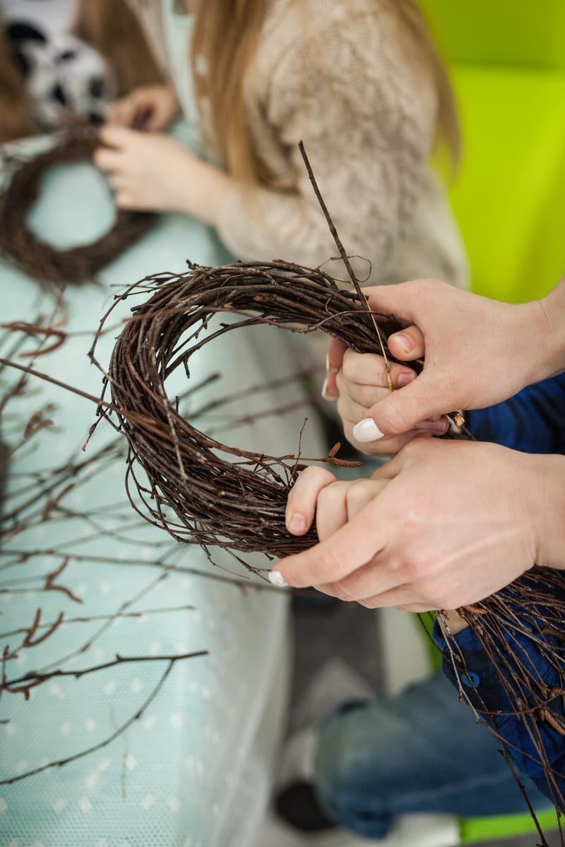 Tavaszi félhold alakú koszorú workshop