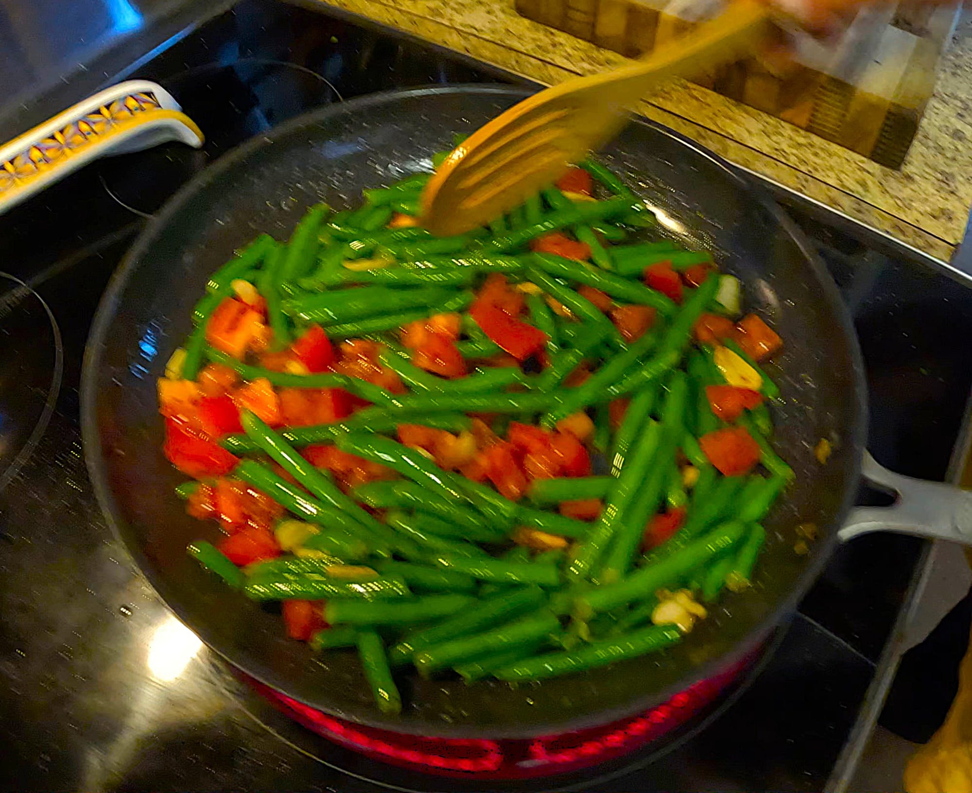 Garlicky Green Beans & Roma Tomatoes