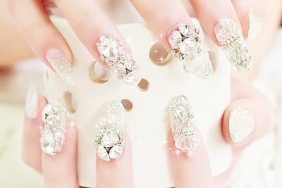 Noi hoc nail tron goi cho nguoi moi