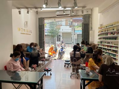 Review top 6 dia chi hoc nghe nail o Nha Trang