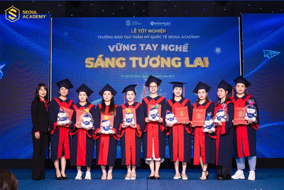 Thi chung chi phun xam tham my o dau