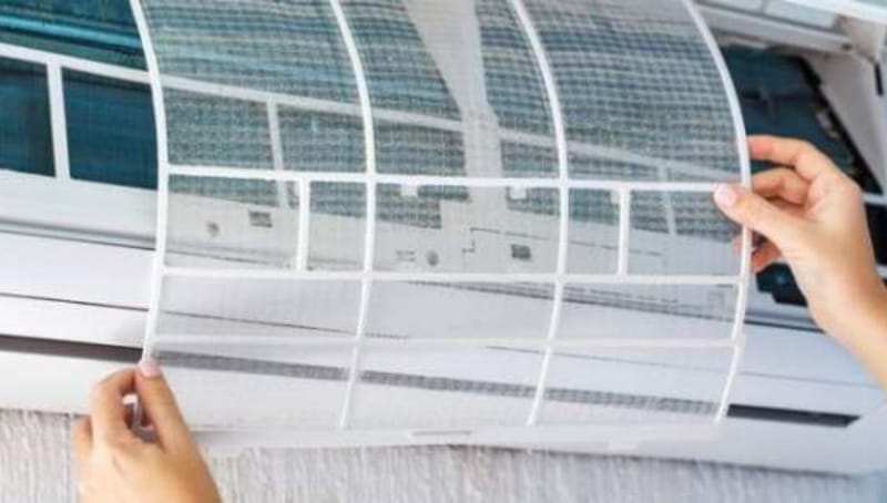 Step-by-step guide: How to safely clean the outdoor unit of your air conditioner